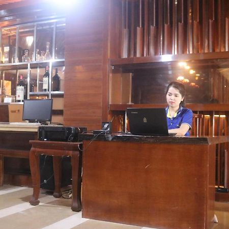 Chang Palace В'єнтьян Екстер'єр фото