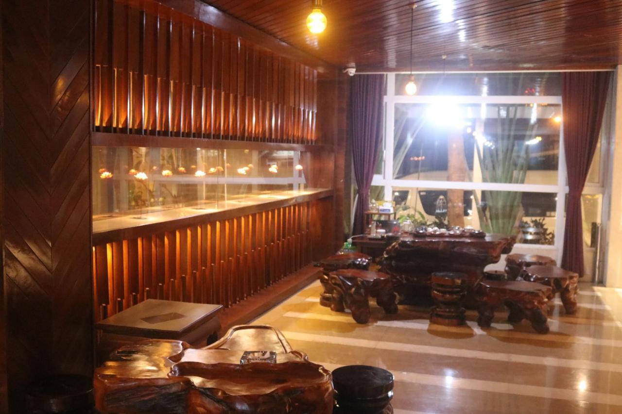 Chang Palace В'єнтьян Екстер'єр фото
